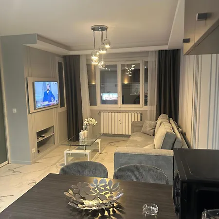Position Croisette Martinez ! 150m From The Completely Renovated !