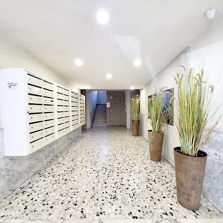 Position Croisette Martinez ! 150m From The Completely Renovated ! *