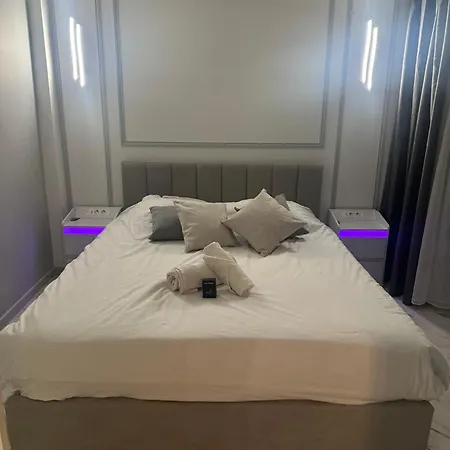 아파트 Position Croisette Martinez ! 150m From The Completely Renovated !