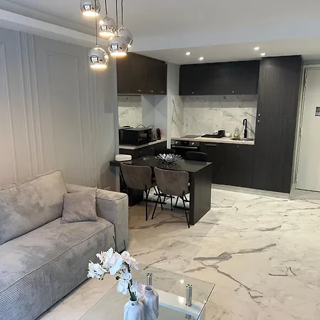 아파트 Position Croisette Martinez ! 150m From The Completely Renovated ! 칸느