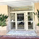 Position Croisette Martinez ! 150m From The Completely Renovated ! *
